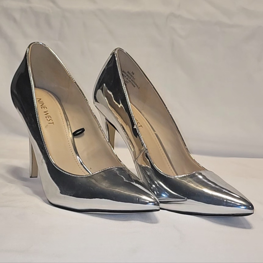 NINE WEST | METALLIC HEELS